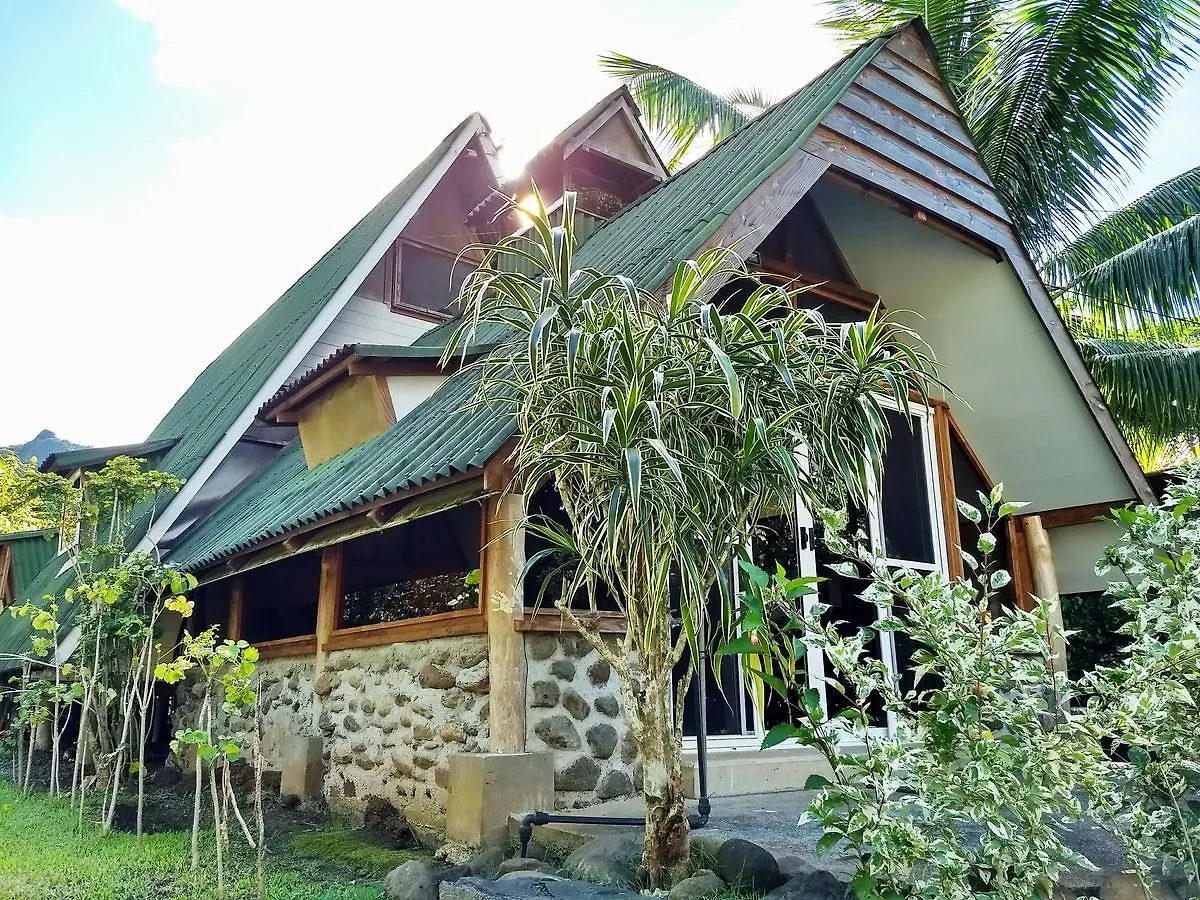 Pension Les Trois Cascades Uturoa French Polynesia