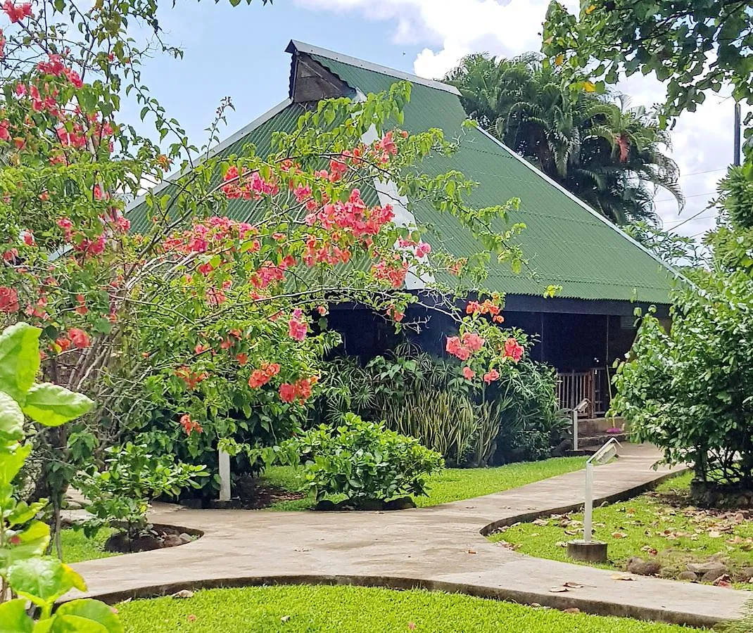 Pension Les Trois Cascades Hotel Uturoa