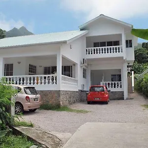 *** Guest house Rowsvilla Seychelles
