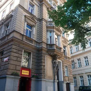 https://chili-hostel.praguehotelsweb.com